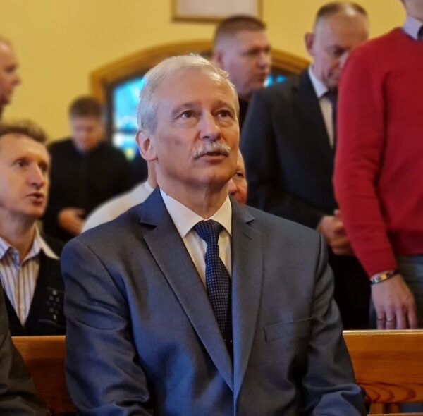 Wspomnienie nadzwyczajnego szafarza Komunii Świętej Pana Adama Romańskiego po 30 latach posługi 1993 – 2023.