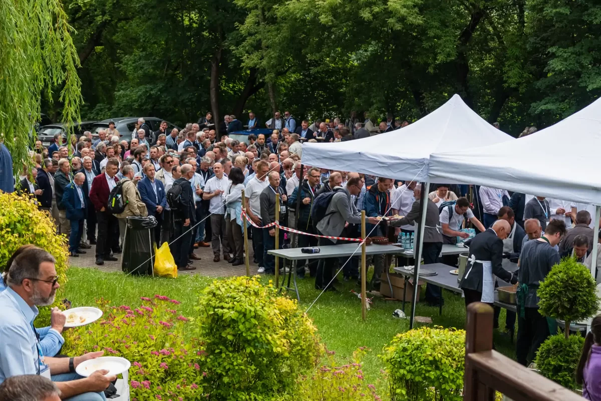 Nadzwyczajni Szafarze Komunii Świętej Archidiecezji Lubelskiej pielgrzymka Wąwolnica msza święta księża Eucharystia foto 27