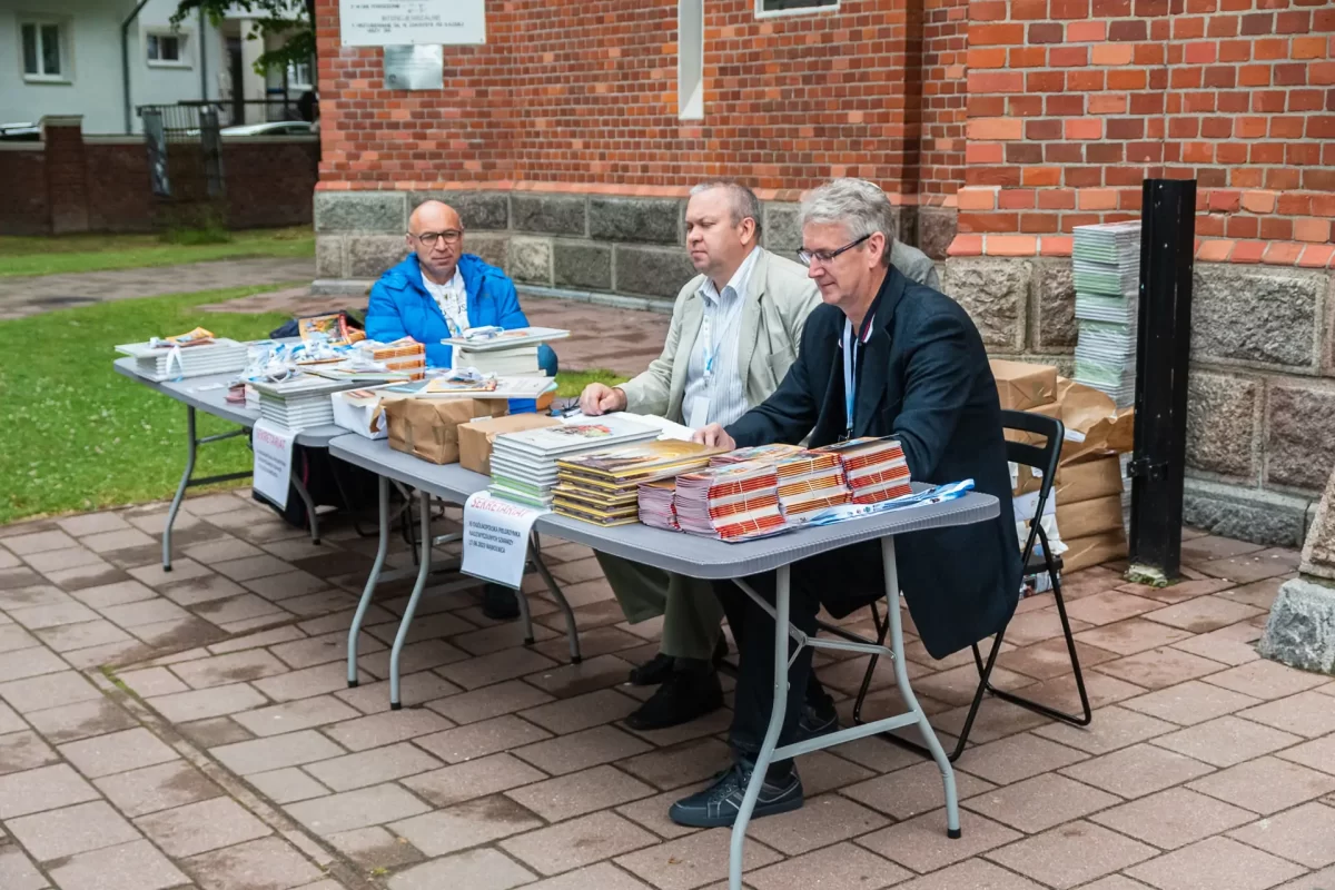 Nadzwyczajni Szafarze Komunii Świętej Archidiecezji Lubelskiej pielgrzymka Wąwolnica msza święta księża Eucharystia foto 8